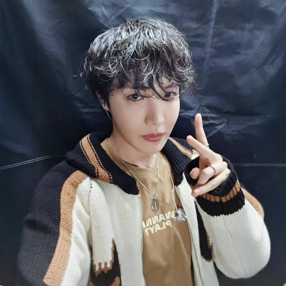 J-hope Exclusive Cotton Cardigan - Image 4